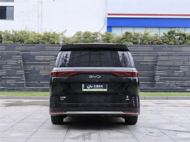 BYD 2025 Summer DM-i 1.5T 180km Excellence factory