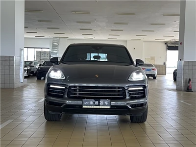 2021 Porsche Cayenne E-Hybrid 2