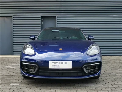 2022 Porsche Panamera Executive Extended Platinum Edition 2
